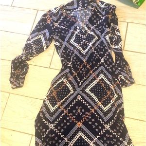 Shirt dress mainly navy bought in uk did not wear tag still attached